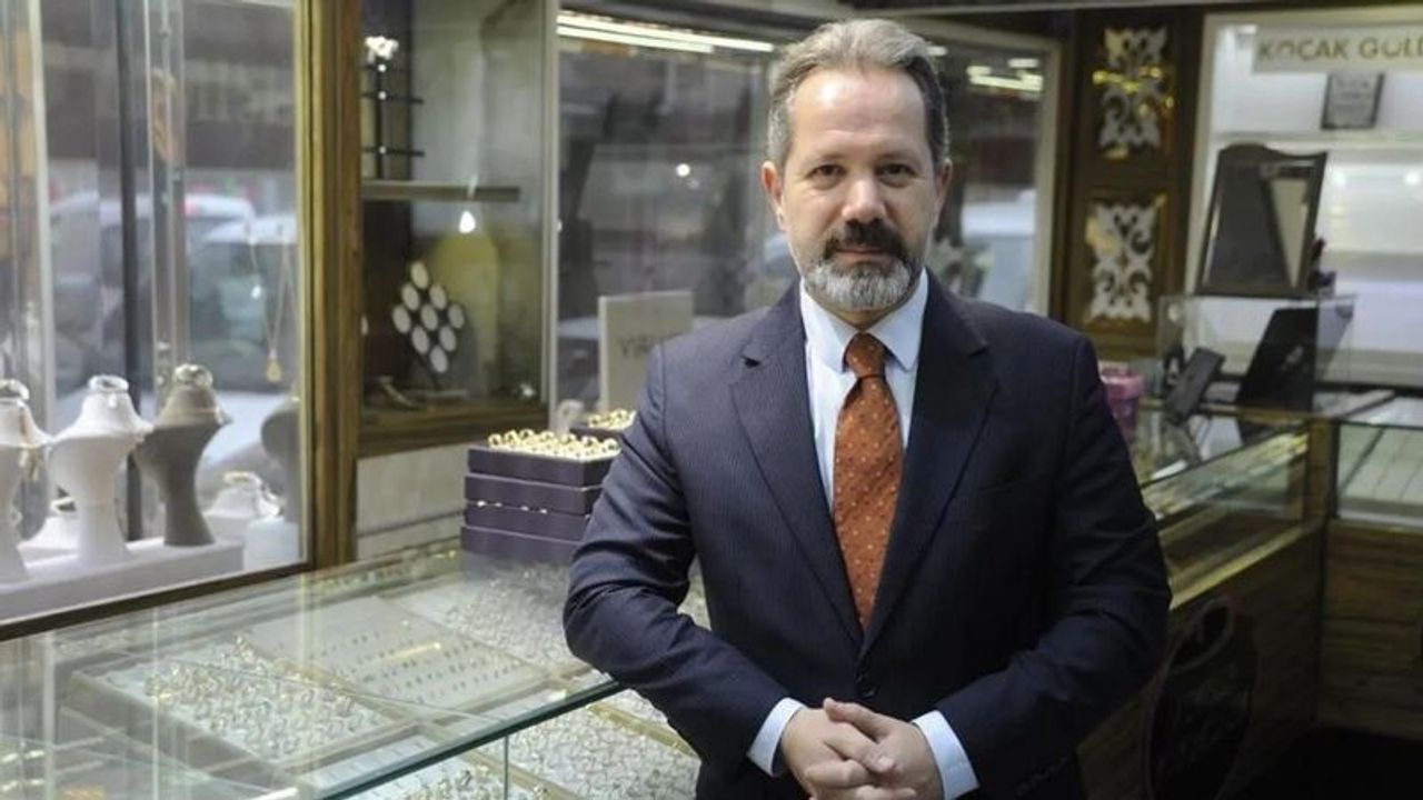 İslam Memiş: “Altında Yükseliş Kalıcı Değil, Bandı Takip Edin”