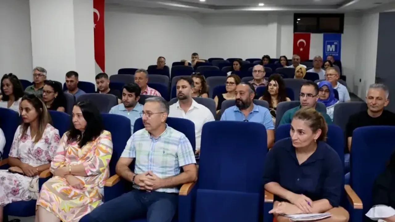 FTSO Ticaret Sicil Müdürü, E-Defter Sistemi Semineri Verdi