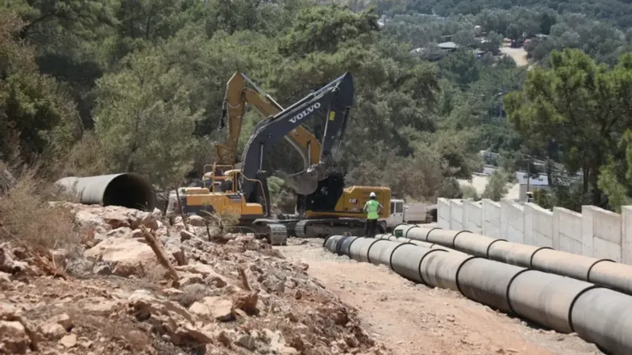 Bodrum’un Patlayan Hatlarını Büyükşehir Yeniliyor