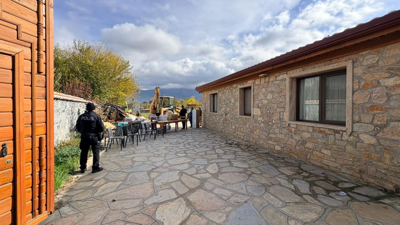 Karabağlar Yaylası’nda Kaçak Yapıların Yıkımına Başlandı