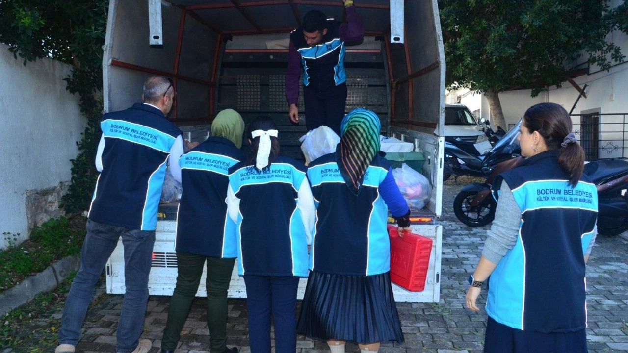 Bodrum Belediyesi minik yüzleri güldürdü