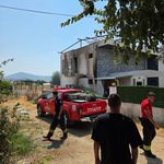 Milas’ta odunlar tutuştu: Alevler evi tehdit etti