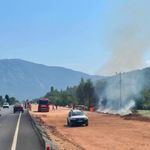Menteşe’de yol kenarındaki otluk alanda yangın