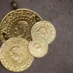 Altın hızlı yükseldi! Gram altın 7 bin liraya dayandı