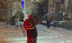 Karnesinde 3 zayıfı olan lise 1 öğrencisi, yaşamına son verdi