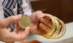 24 Şubatta Altında Sert Geri Çekilme: Gram 7.300 TL’ Seviyesine Düştü