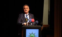 Hayati Yazıcı: “Türkiye’ye yeni anayasa yapılmalı"