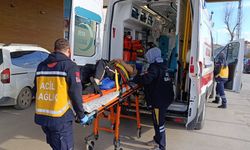 Tamir ettiği traktörün altında kaldı