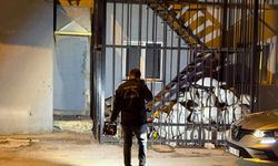 Tabancayla uğraşırken kendini vurdu