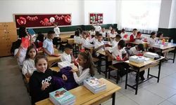 İzmir'de okullar tatil mi? 13 Şubat Cuma İzmir'de okul yok mu, İzmir Valiliği açıklama yaptı mı?