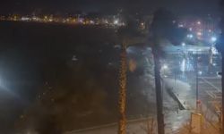 Marmaris'te lodos denizi taşırdı, dalgalar yükseldi
