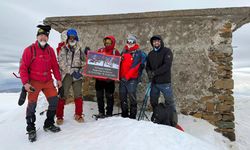 Sandras Zirvesinde Anlamlı Anma: Ali Haydar Küçük Unutulmadı