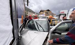 Fethiye’de otomobil duvara çarptı: 1 ölü, 2 yaralı