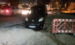 Muğla'da uyarı levhası olmayan çukur kazaya neden oldu