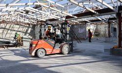 Yatağan Pazaryeri yenileniyor: Çatı yükseltildi, zemin güçlendirildi