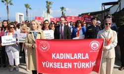 Fethiye’de Kadınlar Günü Yürüyüşüne Yoğun Katılım