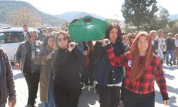 Sermin Bacak Son Yolculuğuna Kadınların Omuzlarında Uğurlandı
