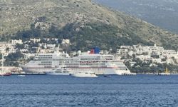 Bodrum’a Dev Kruvaziyer Akını: Alman Turistler İlçeyi Doldurdu