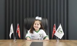 Minik başkan Yağmur Tağ’dan ilk talimat: “Şampiyonluk için birleşelim”