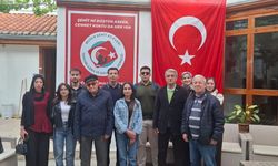 Üniversitelilerden Şehit Aileleri Derneğine Duygulandıran Ziyaret