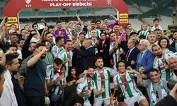 Bursa’da Tarihi Gece! Muğlaspor Kupayı Kaldırdı