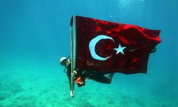 Fethiye’de 19 Mayıs Coşkusu Su Altına Taşındı