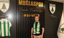 Muğlaspor’da Koşukavak İmzayı Attı