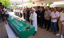 Vali Akbıyık Şehit Babasının Cenazesine Katıldı