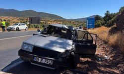 Seydikemer’de Otomobil ile Motosiklet Çarpıştı