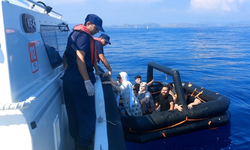 Yunan unsurlarının geri ittiği göçmenler kurtarıldı