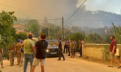 Fethiye’de orman yangını yerleşim yerlerine ulaştı: İnlice tahliye ediliyor
