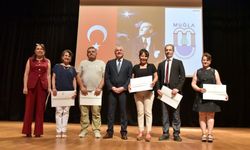MSKÜ’de görevde yükselen ve emek veren personele belge takdim edildi