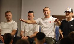 Menaf Kıyanç'tan Bolu Kampındaki Muğlaspor'a Moral Ziyareti