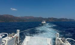 Marmaris açıklarında sürüklenen motor yattaki 7 kişi kurtarıldı