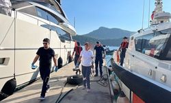 Marmaris açıklarında yaralanan kişiyi Sahil Güvenlik tahliye etti