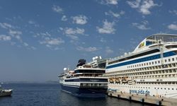 Bodrum’a iki kruvaziyerle 2 bin 746 yolcu geldi