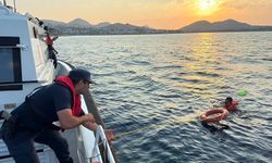 Bodrum Açıklarında Yüzerek Yunanistan’a Geçmeye Çalışırken Yakalandı