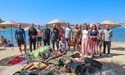 Gümbet’te deniz dibinden 310 kilogram atık çıkarıldı
