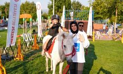 Menteşeli çocuklar Pony Club ile at binmeyi deneyimledi
