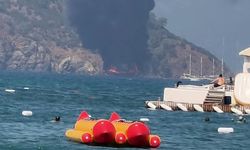 Fethiye'de gezi teknesi alev aldı: 115 kişi denize atladı