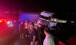 Yatağan’da korkutan kaza: TIR bariyerleri aşıp otomobile çarptı
