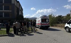Menteşe’de motosiklet otomobile çarptı, sürücü yaralandı