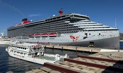 Scarlet Lady, 2 bin 637 yolcuyla Bodrum’a geldi