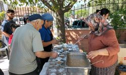 Toparlar’da 26 yıllık aşure geleneği devam etti