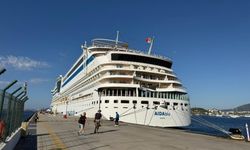 Bodrum’a AIDAblu ile 2 bin 243 kruvaziyer yolcusu geldi