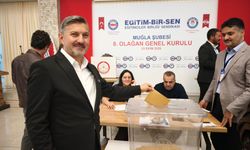 Eğitim-Bir-Sen Muğla'da Önder Uçak güven tazeledi
