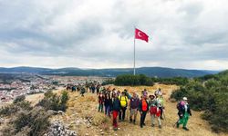 Denizlili doğaseverler Muğla’da 13 kilometre yürüdü