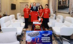 Milas’ın şampiyon robot takımı Vali Akbıyık’ı ziyaret etti