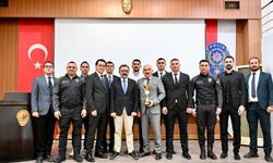 Muğla Emniyetinin voleybol takımı il birincisi oldu