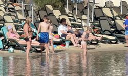 Bodrum’da sağanak sonrası sahillerde 29 Ekim’de deniz keyfi